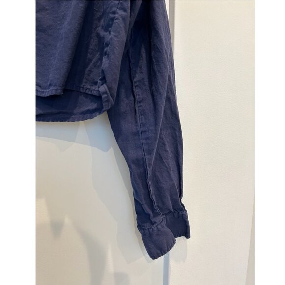 universal thread crop button down - Picture 3 of 5